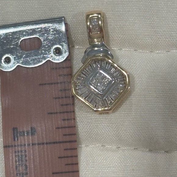 14kt Gold 1/2 karat pendant from Littmans!! - Picture 4 of 7